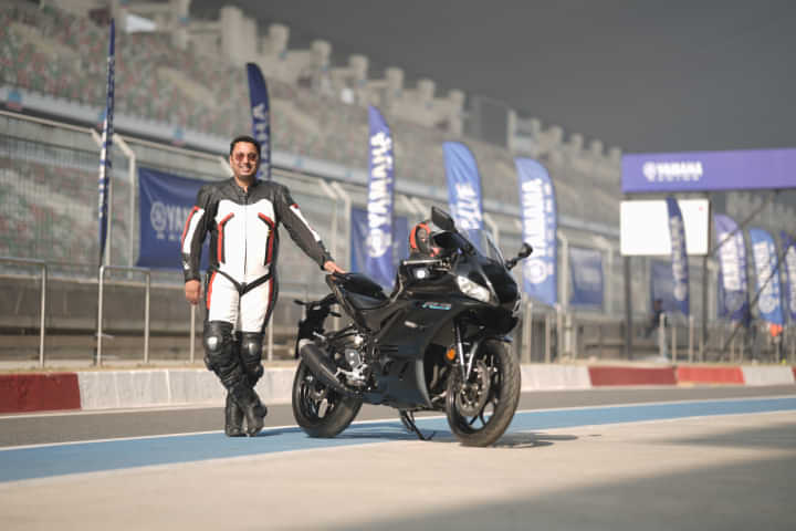 Yamaha R3 Right Front Three Quarter Yamaha R3 Right Front Three Quarter