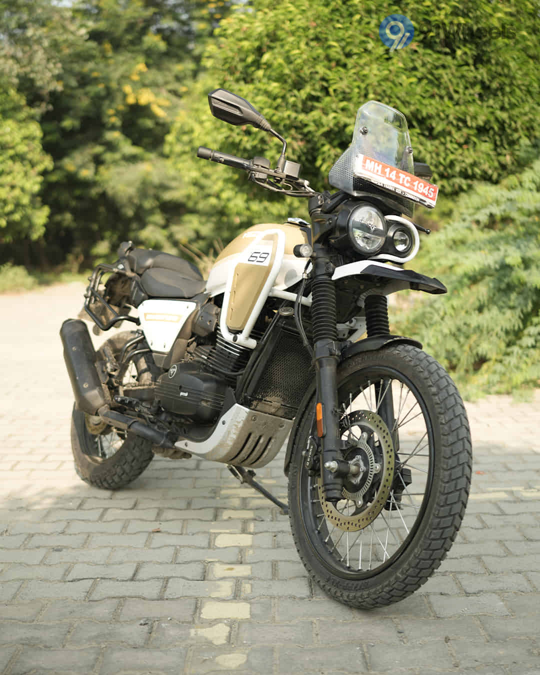 Right Front Three Quarter Right Front Three Quarter