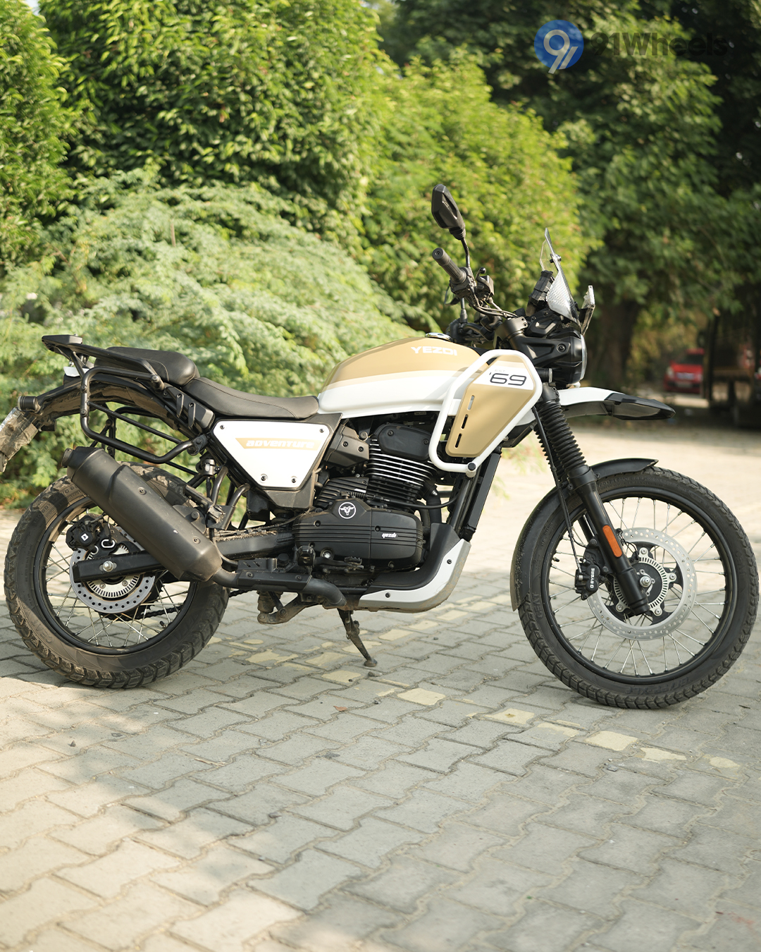 Yezdi Adventure image