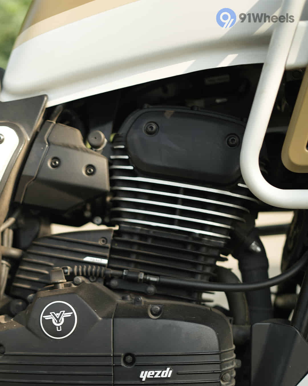 Engine From Right Engine From Right