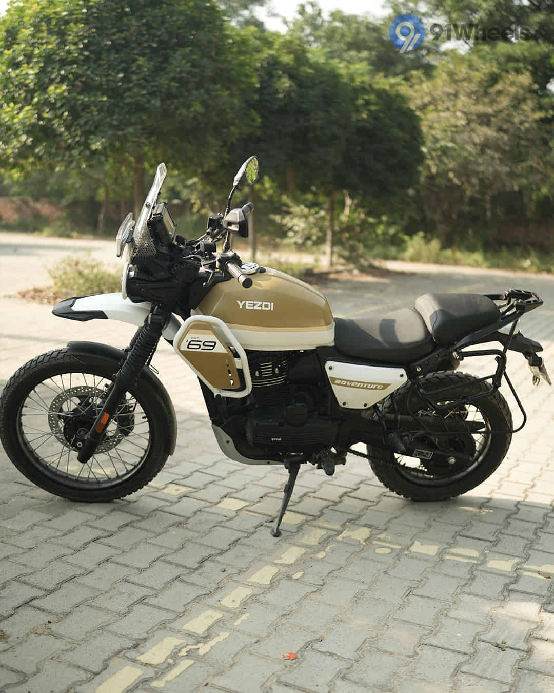 Left Side View Left Side View