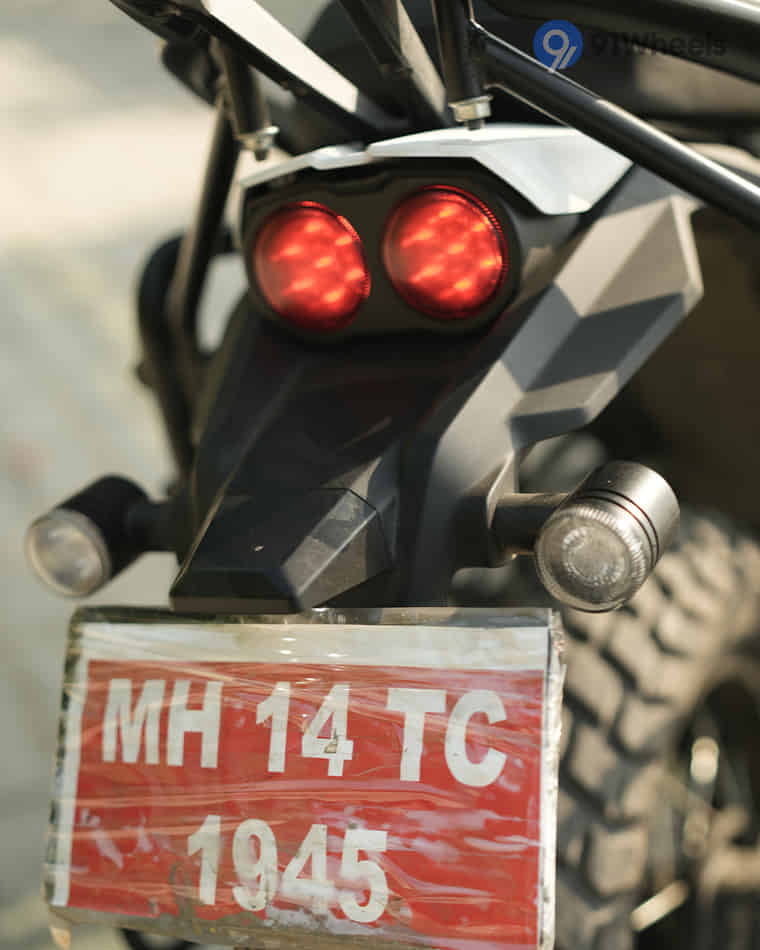 Lighting & Mirrors - 6 Lighting & Mirrors - 6