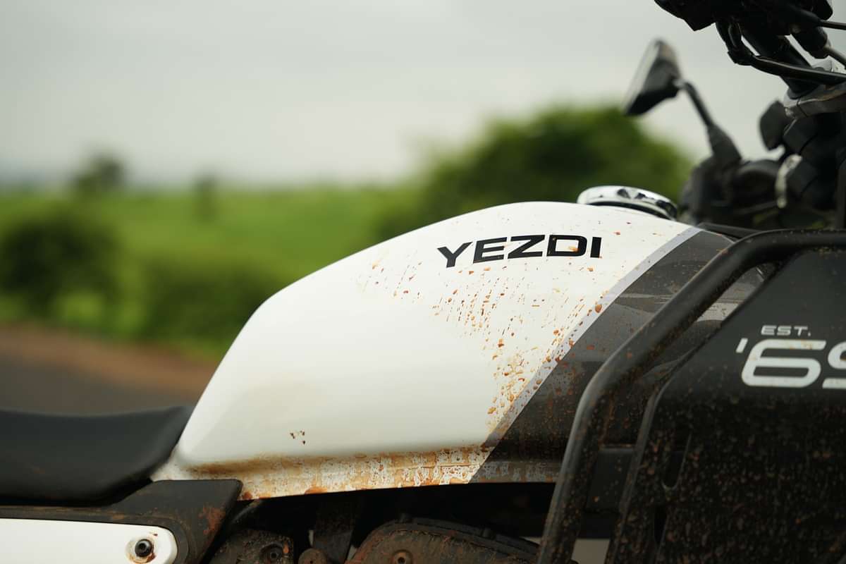 Yezdi Adventure Fuel Tank