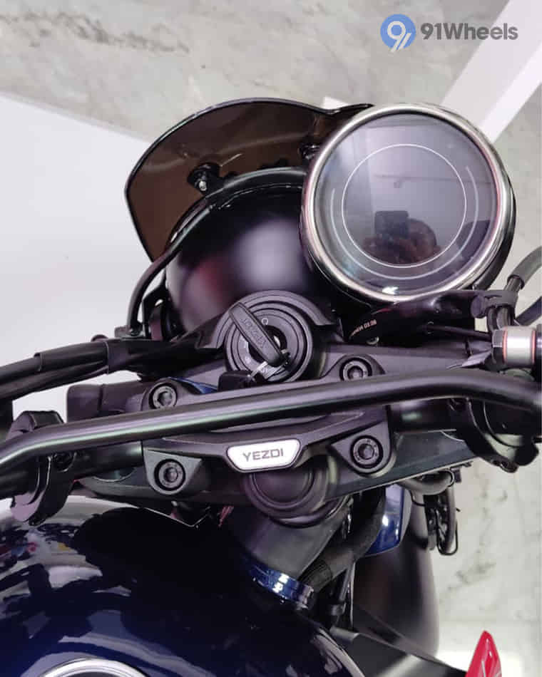 Handlebar & Console Area - 4