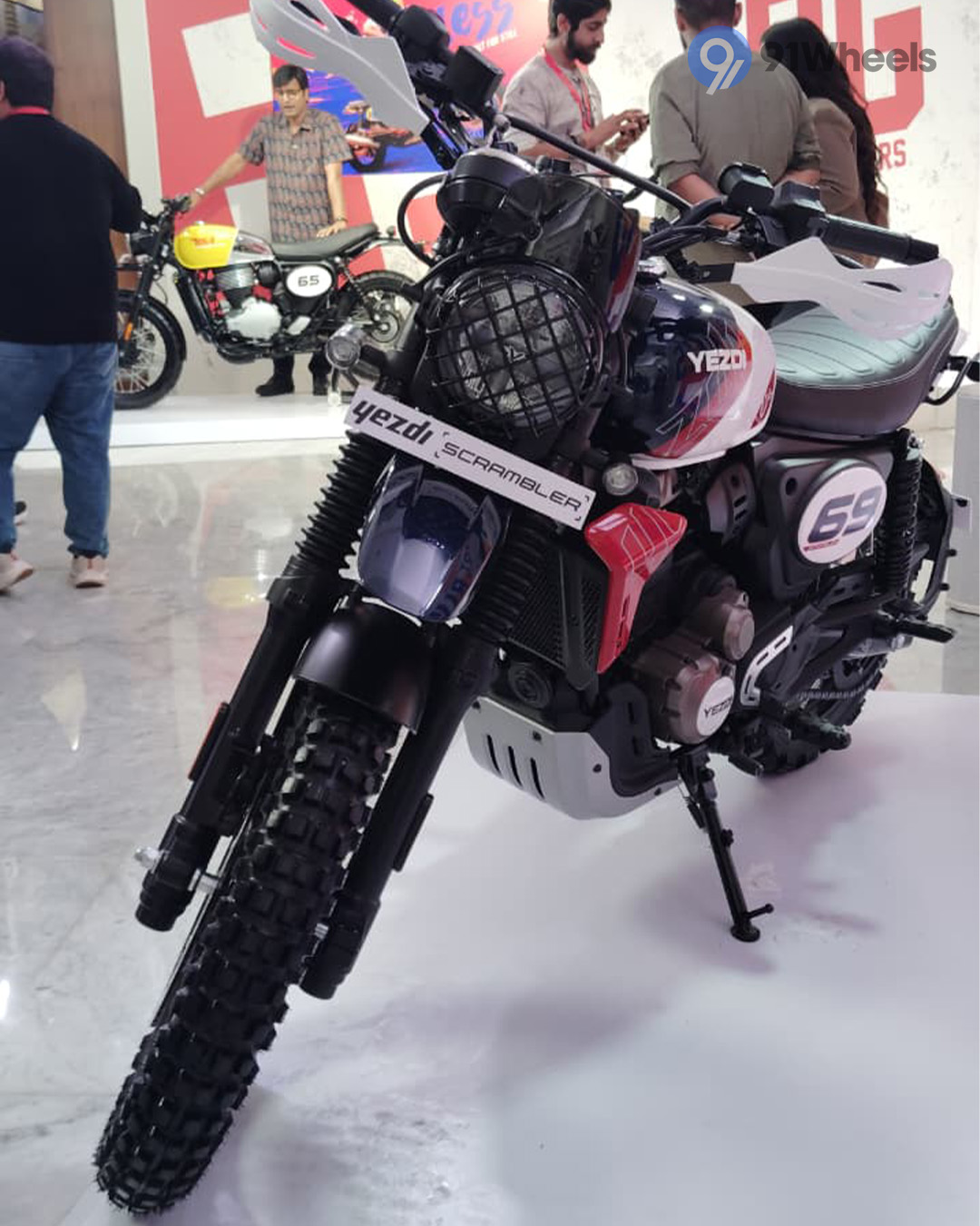 Yezdi Scrambler 350 image