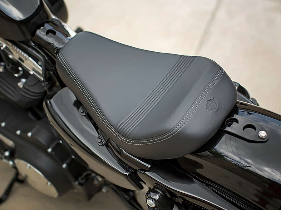Harley-Davidson Forty Eight Rider Seat