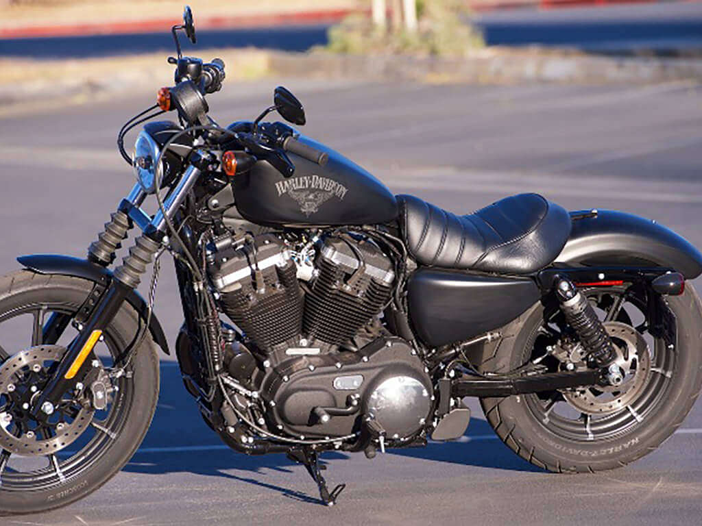 Harley-Davidson Iron 883 Side Profile LR