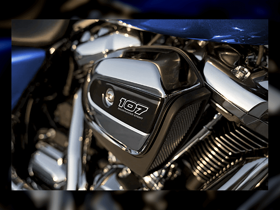Harley-Davidson Road Glide Special Engine From Right