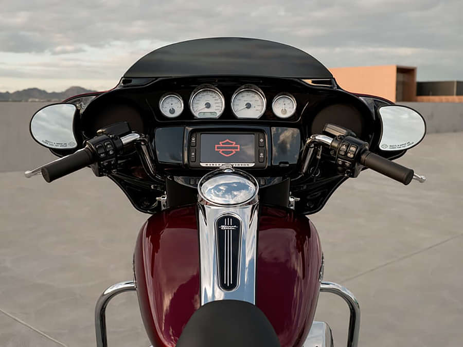 Harley-Davidson Street Glide Special Speedometer