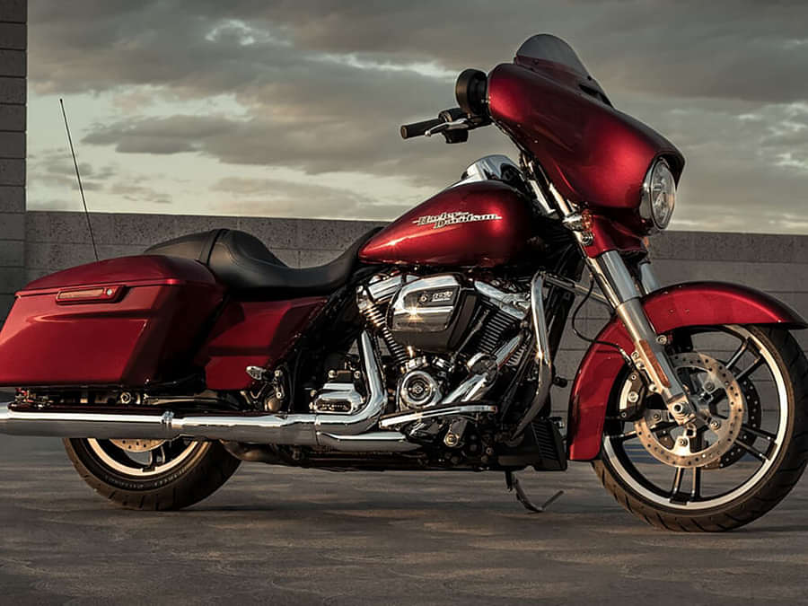 Harley-Davidson Street Glide Special Right Side View