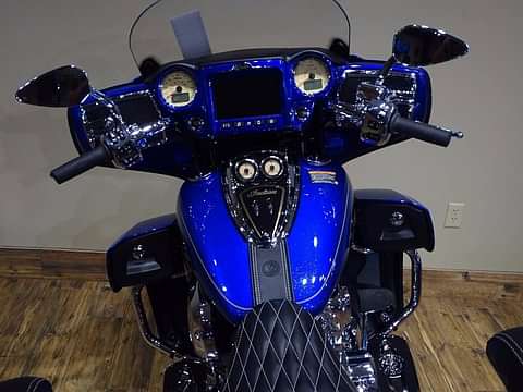 Indian Motorcycle Roadmaster Elite STD View for rider