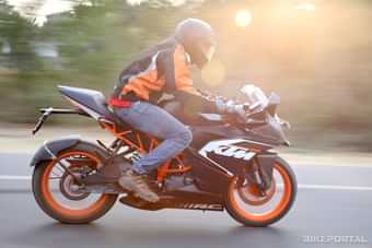 KTM RC 200 2020-2022 Moving shot KTM RC 200 2020-2022 Moving shot