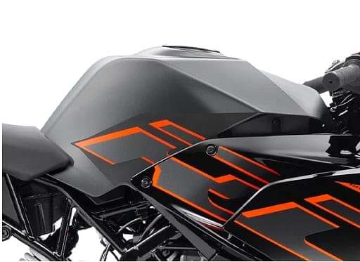 KTM RC 200 2020 Tank