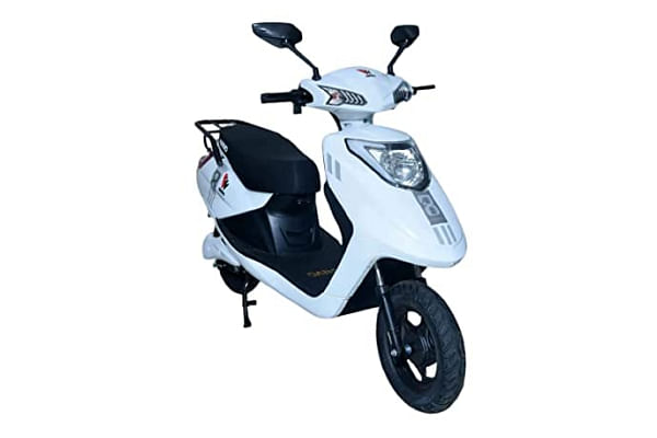 Warivo Motors Queen Price 2024 | Scooter Images, Mileage & Colours