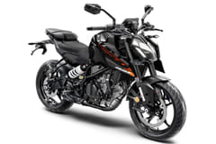 KTM 250 Duke Specifications 2025 Weight, Seat height, Features
