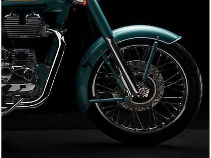 Royal Enfield Classic 500 Chrome undefined