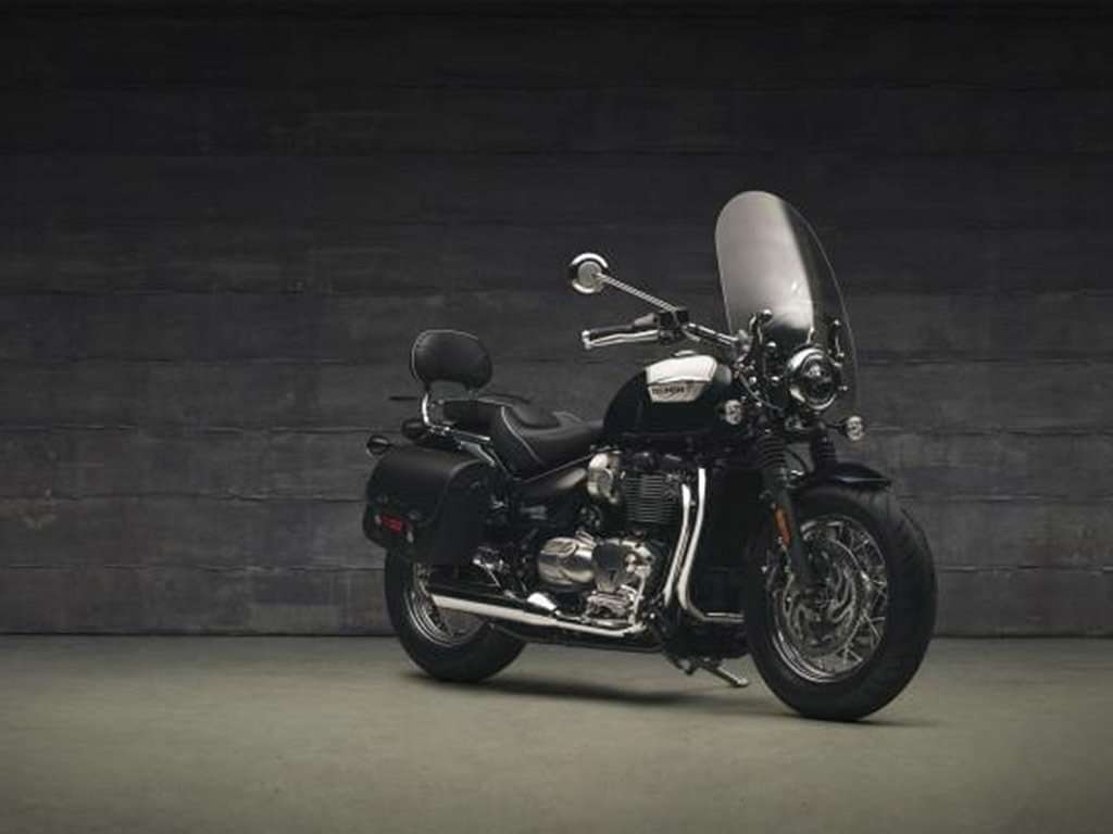 Triumph Speed Master Front Side Profile