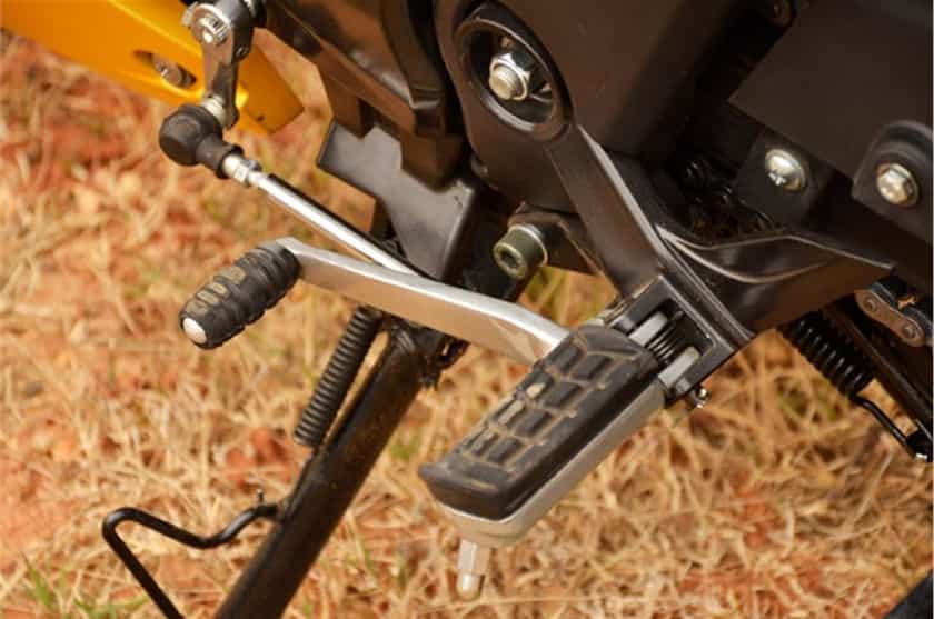 TVS Apache RTR 200 4V 2018-2020 image