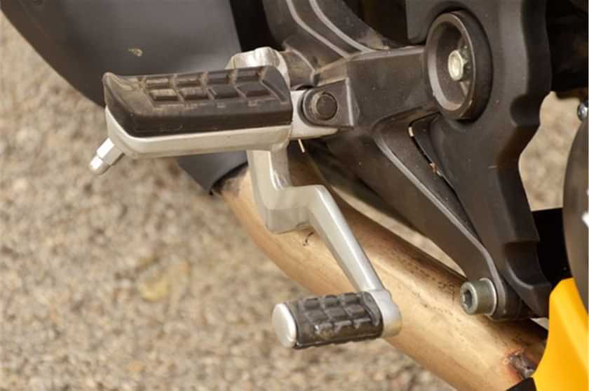 TVS Apache RTR 200 4V 2018-2020 image