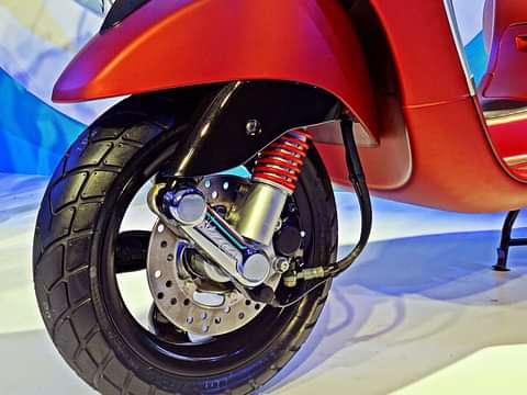 Vespa SXL 150 Front Brake Image