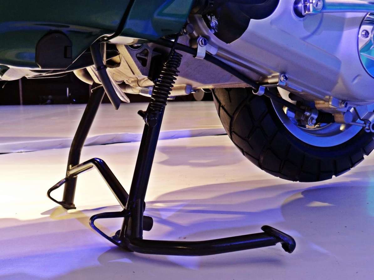 Vespa VXL 150 Main stand
