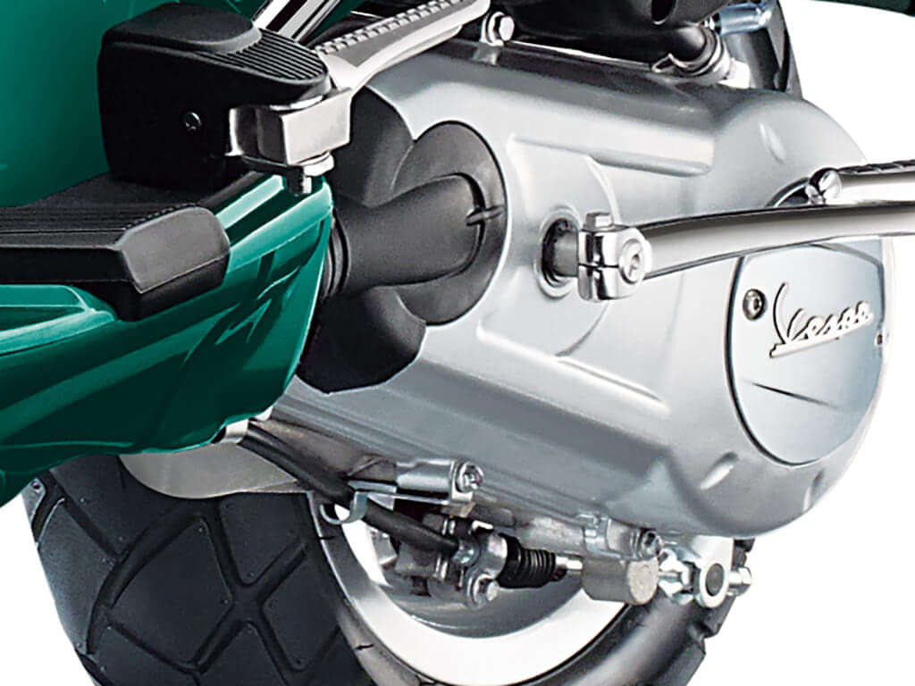 Vespa VXL 150 Engine From Left