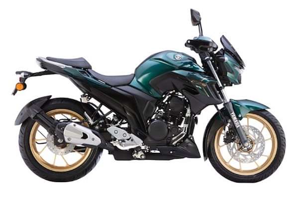 Yamaha FZS 25 2021-2024 Right Side View
