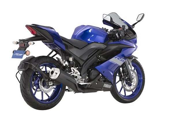 Yamaha YZF R15 V3 BS6 Rear Side Profile