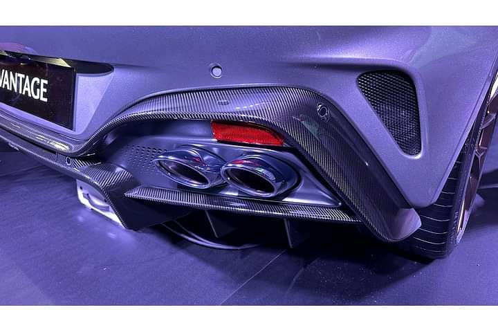 Aston Martin Vantage Reflector