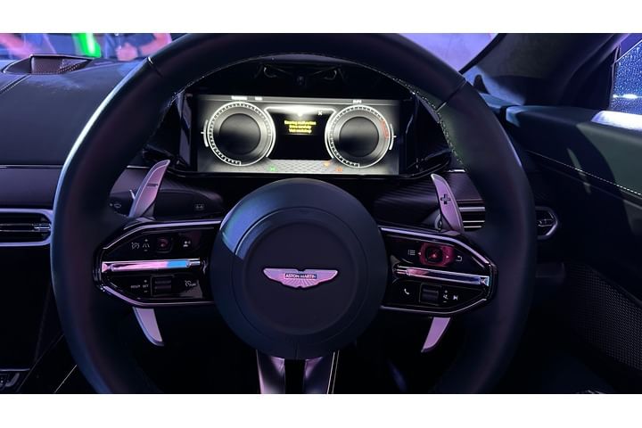 Aston Martin Vantage Instrument Cluster