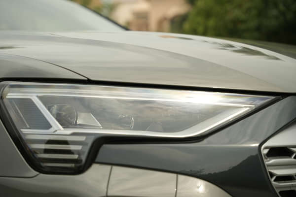 Audi e-tron Headlight