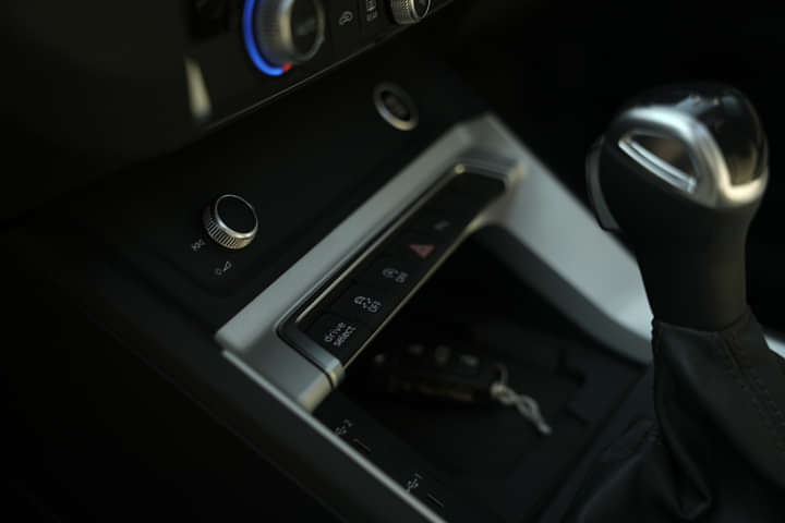 Audi Q3 Gear Shifter/Gear Shifter Stalk