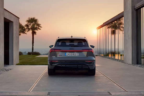 Audi Q8 e-tron Rear View