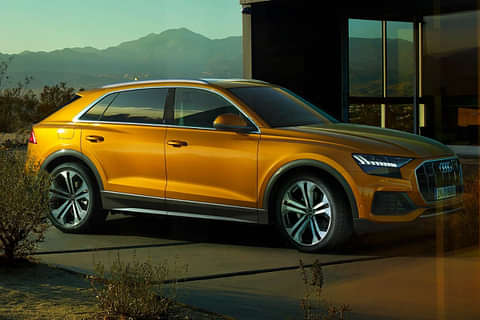 Audi Q8 Right Side View