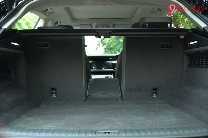 Audi Q8 Bootspace