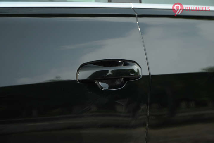 Audi Q8 Front Door Handle