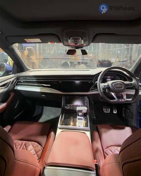 SQ8 Dashboard