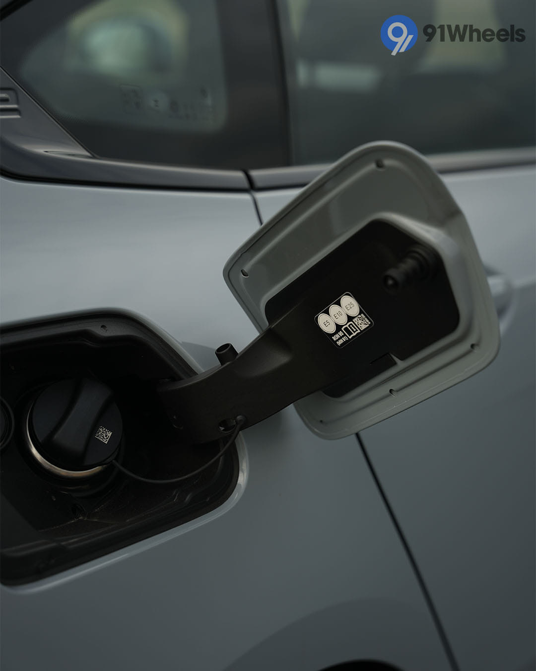 BMW 2 Series Gran Coupe Open Fuel Lid