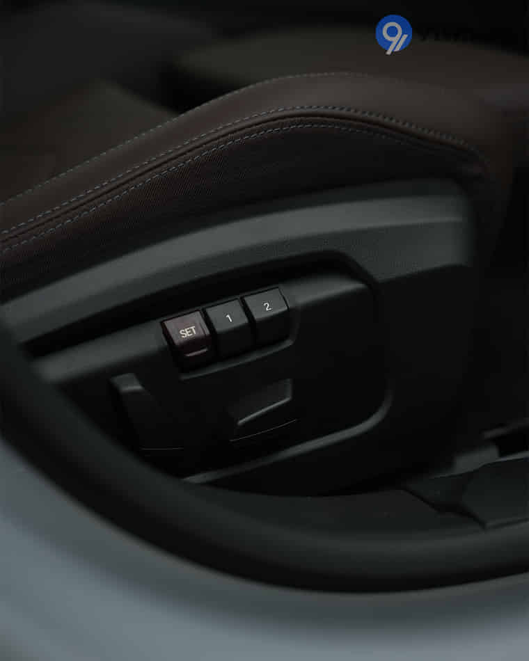 Seats & Cabin Comfort - 6 Seats & Cabin Comfort - 6