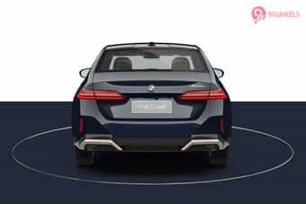 BMW 5-Series Rear View BMW 5-Series Rear View