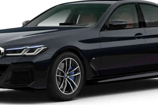 BMW 5-Series Left Front Three Quarter