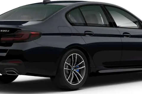 BMW 5-Series Right Rear Three Quarter