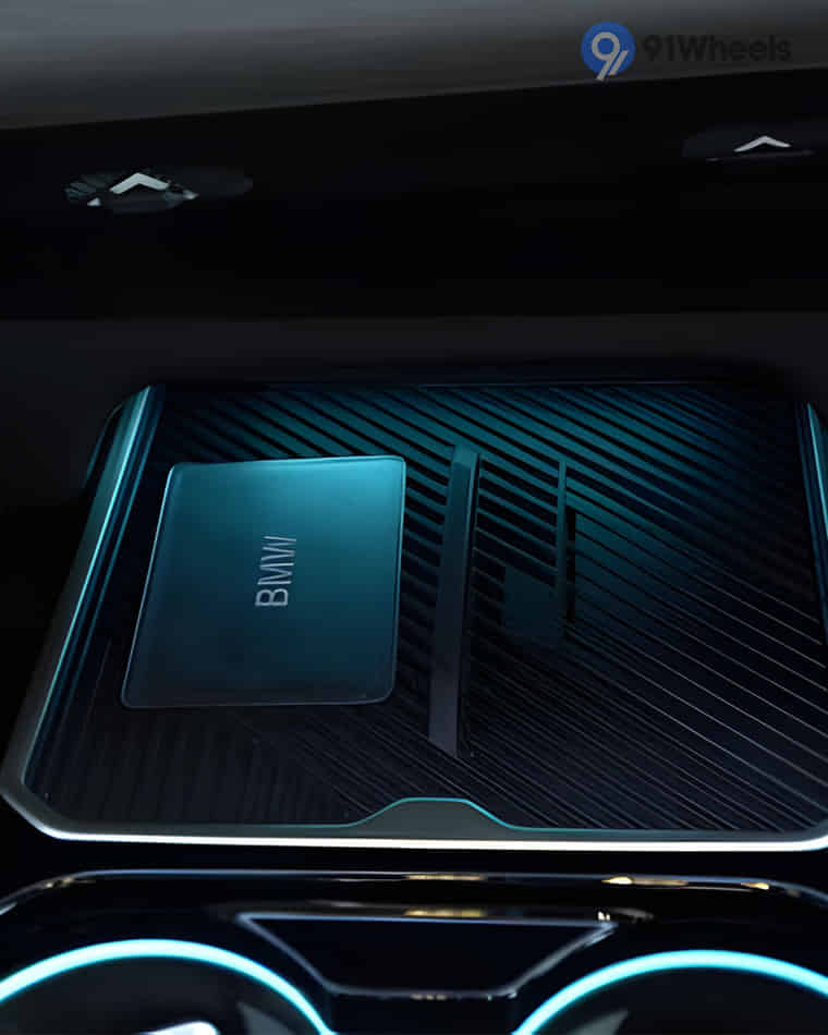 Dashboard & Front Cabin - 1