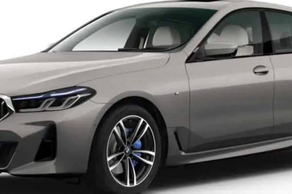 BMW 6 Series 2020-2024 Left Front Three Quarter