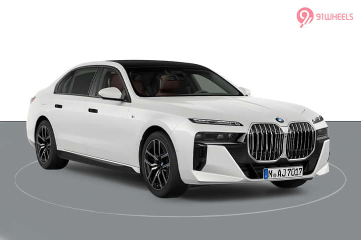 BMW 7-Series Right Front Three Quarter
