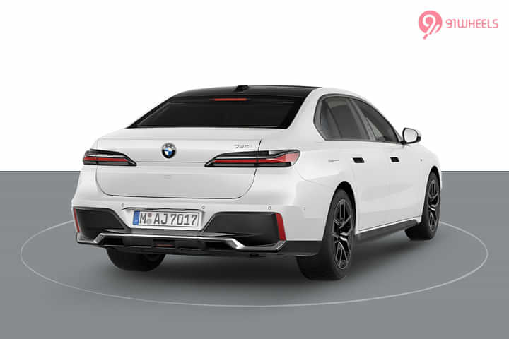 BMW 7-Series Right Rear Three Quarter BMW 7-Series Right Rear Three Quarter