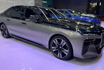 BMW i7 Right Front Three Quarter BMW i7 Right Front Three Quarter
