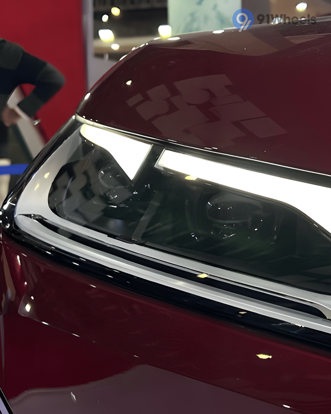 Headlights & Tail-lights - 1 Headlights & Tail-lights - 1