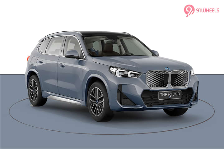 BMW iX1 LWB Right Front Three Quarter