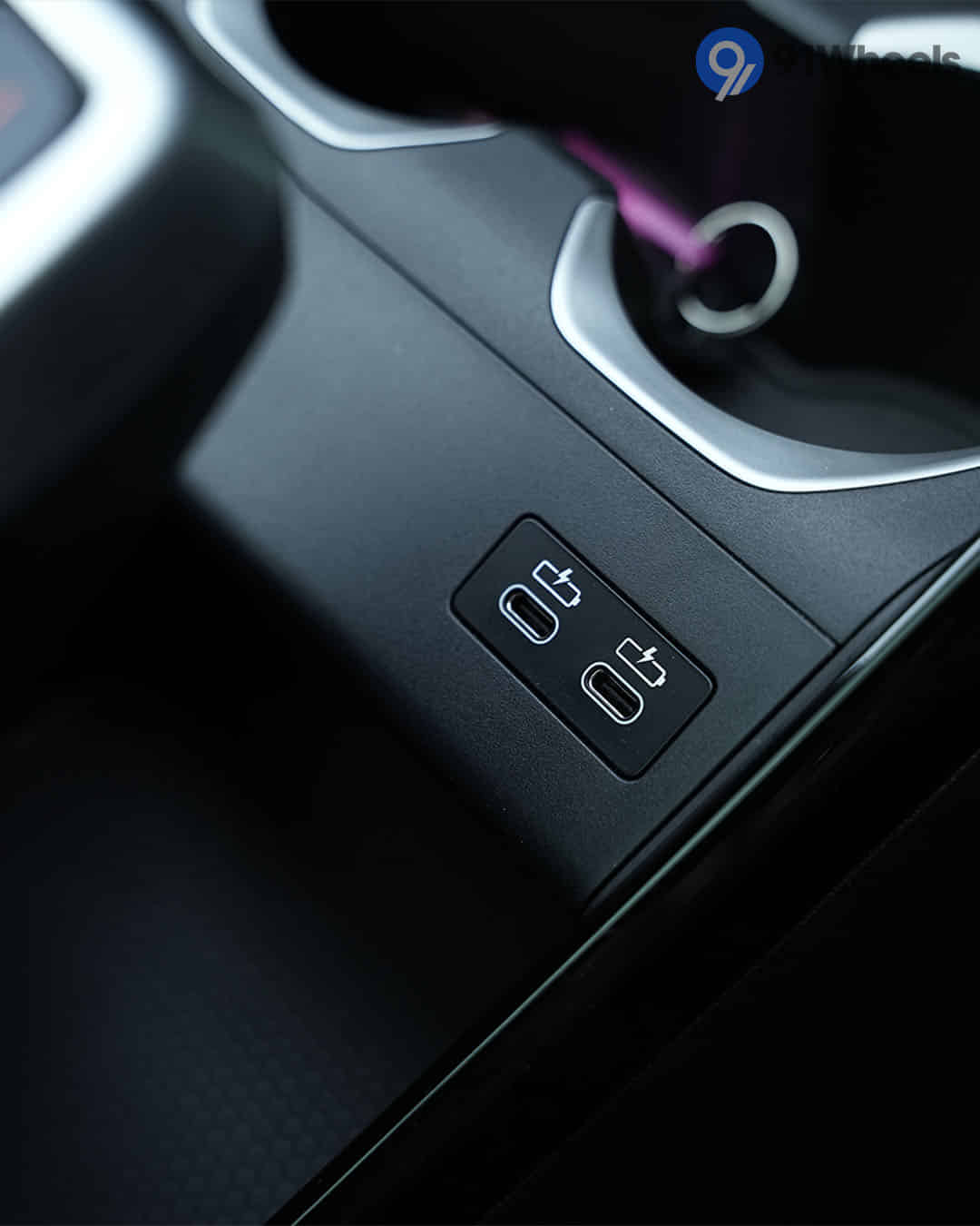 Power Socket / USB / Wireless Charging